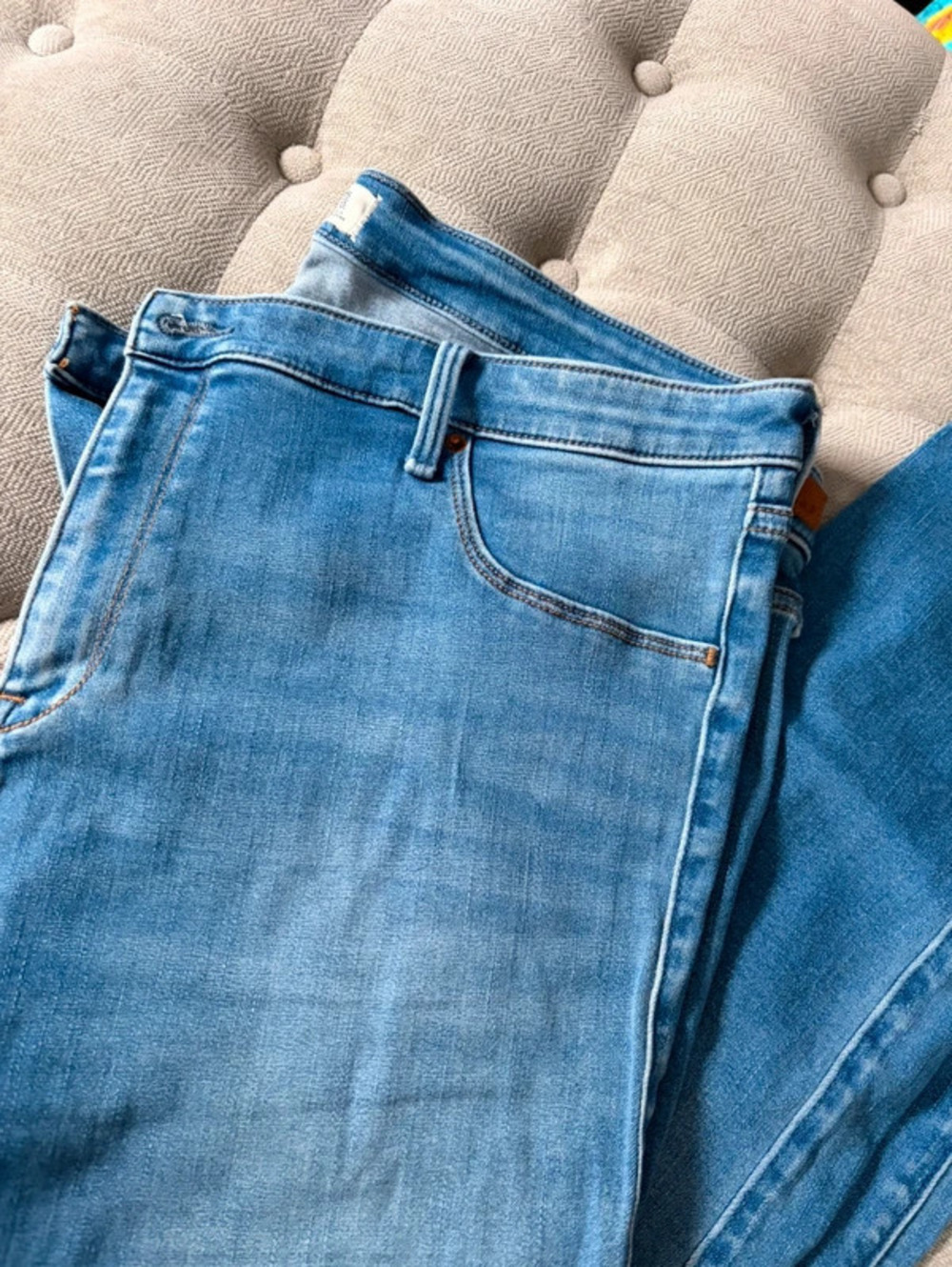 Abercrombie & Fitch Skinny jeans with unfinished edge - Picture 2 of 7